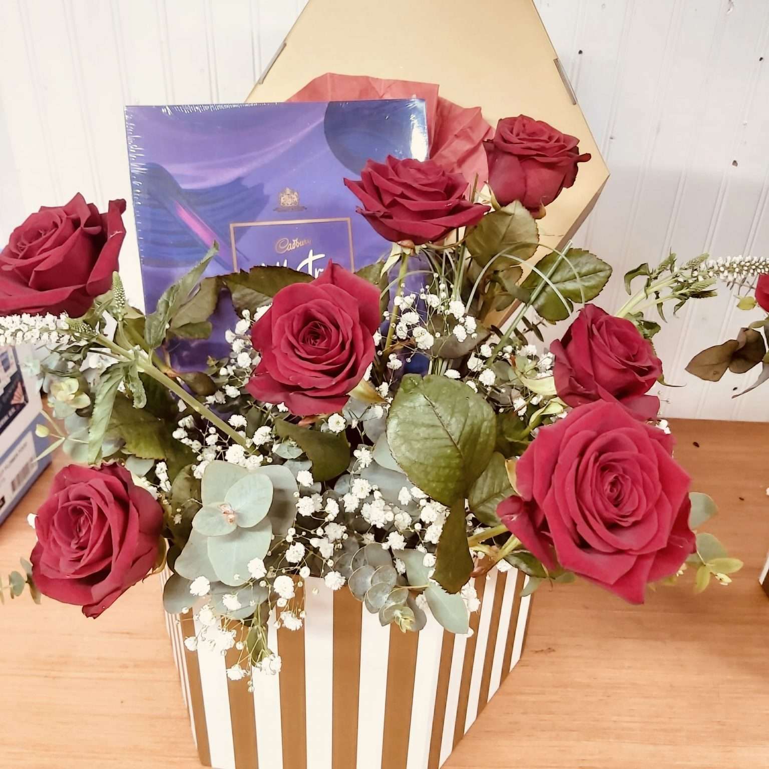 Red Rose flower hatbox with Chocolates Mrs Blooms